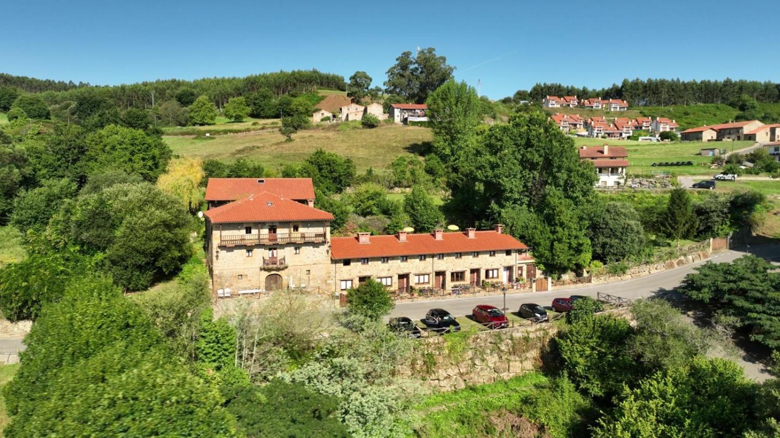 Fuente De Gueelo Pensionat San Bartolomé de Meruelo Exteriör bild